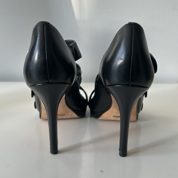 Cole Haan Heels. Size 7.5 - Picture 4 of 7